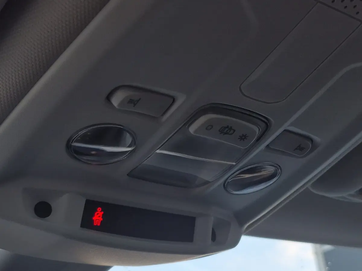 1.2 Elegance Panoramadak | Stoel+Stuurverwarming | Camera | Parkeersensoren | LED | Carplay/android auto |