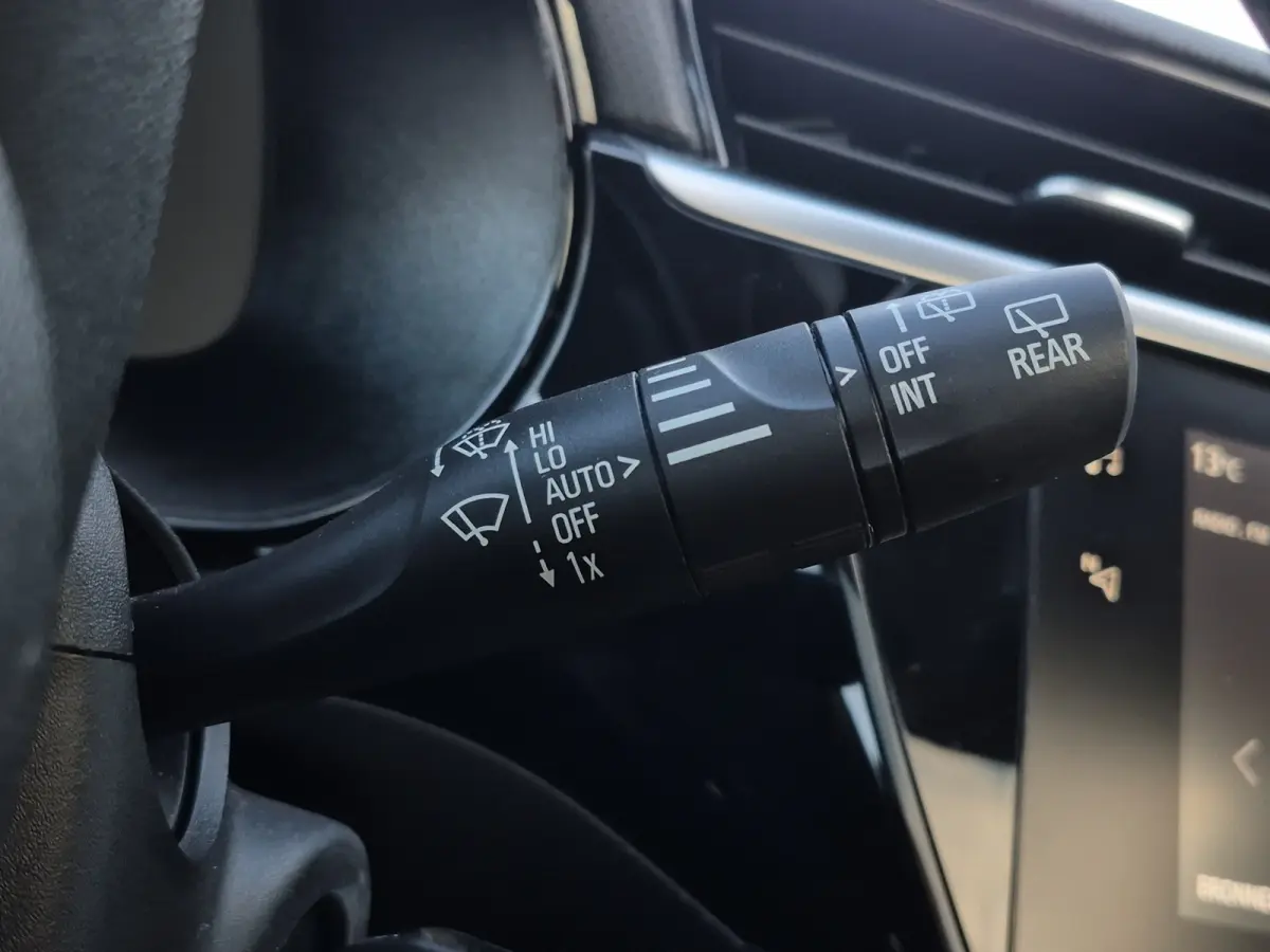 1.2 Elegance Panoramadak | Stoel+Stuurverwarming | Camera | Parkeersensoren | LED | Carplay/android auto |