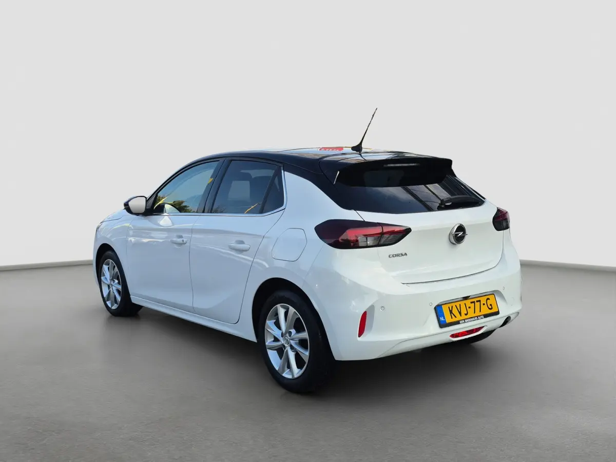 1.2 Elegance Panoramadak | Stoel+Stuurverwarming | Camera | Parkeersensoren | LED | Carplay/android auto |