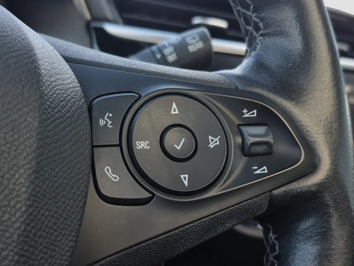 1.2 Elegance Panoramadak | Stoel+Stuurverwarming | Camera | Parkeersensoren | LED | Carplay/android auto |