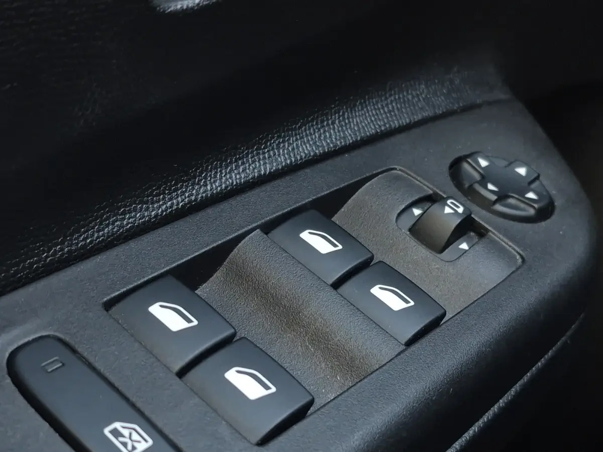 1.2 Elegance Panoramadak | Stoel+Stuurverwarming | Camera | Parkeersensoren | LED | Carplay/android auto |