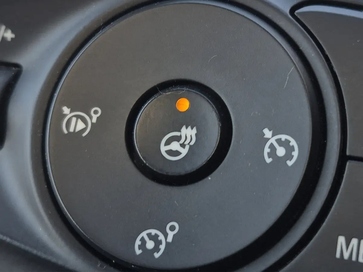 1.2 Elegance Panoramadak | Stoel+Stuurverwarming | Camera | Parkeersensoren | LED | Carplay/android auto |