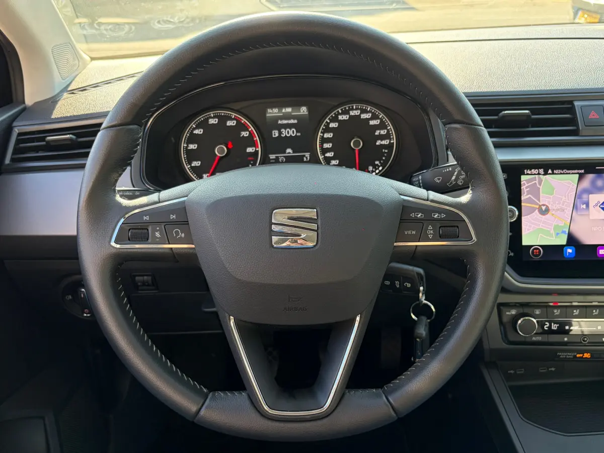 1.0 TSI Style Business Intense,Camera,Apple Carplay,Climate Control,Navigatie
