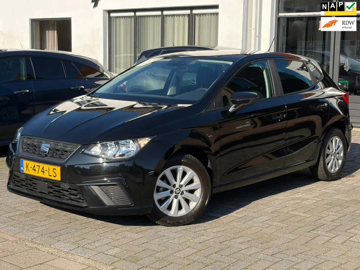 1.0 TSI Style Business Intense,Camera,Apple Carplay,Climate Control,Navigatie