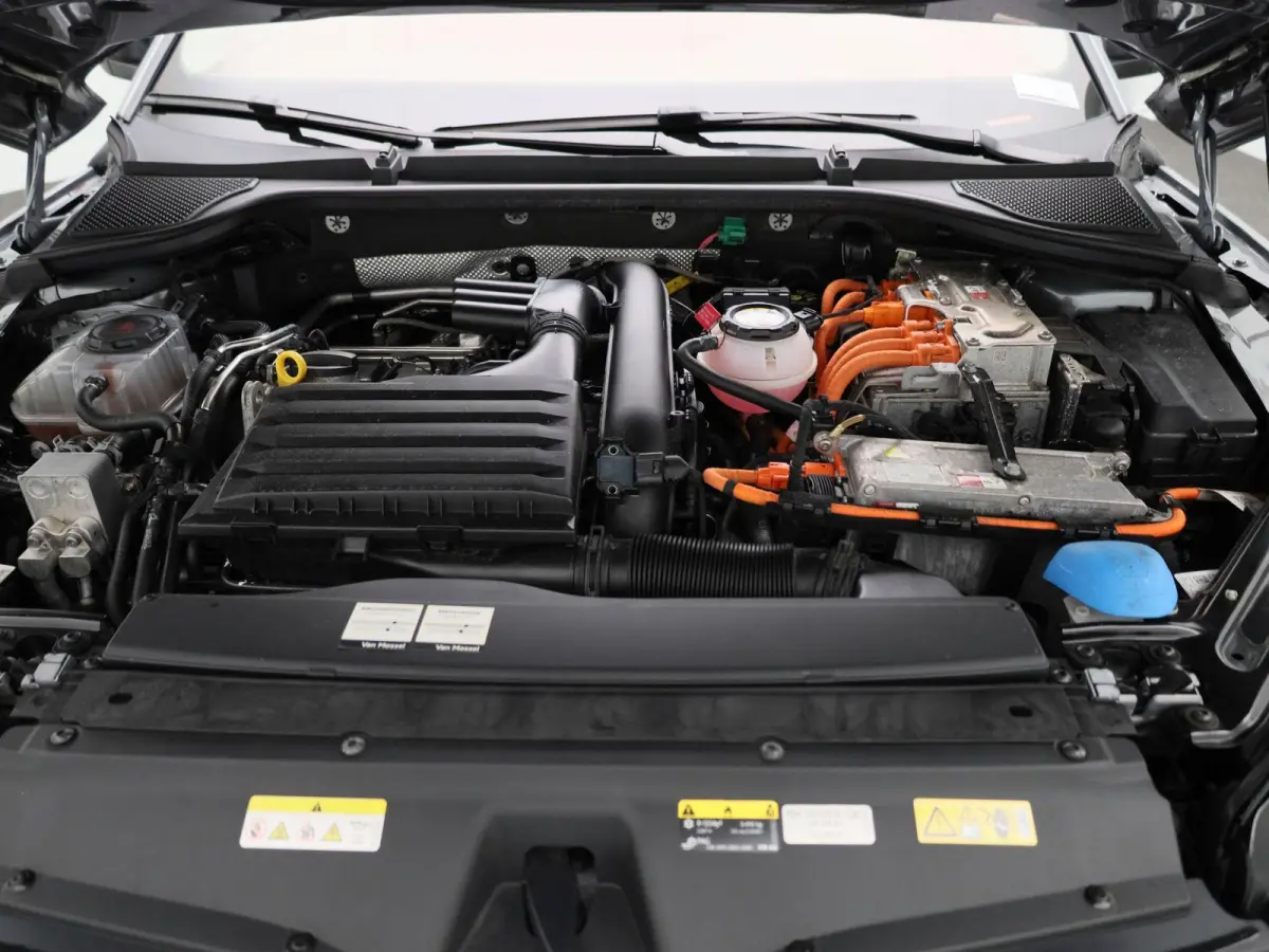 1.4 TSI iV PHEV Business Edition | Automaat | Virtual cockpit | Stoel verwarming | Navigatie | Apple CarPlay / Android Auto | Lichtmetalen velgen | Parkeersensoren | Keyless Start | Elec. Ac