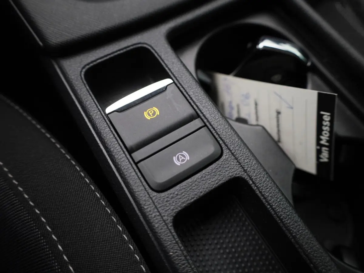 1.4 TSI iV PHEV Business Edition | Automaat | Virtual cockpit | Stoel verwarming | Navigatie | Apple CarPlay / Android Auto | Lichtmetalen velgen | Parkeersensoren | Keyless Start | Elec. Ac