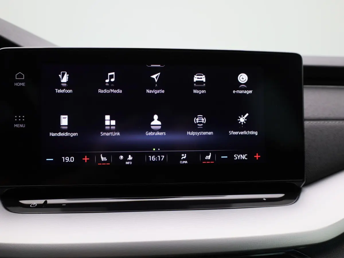 1.4 TSI iV PHEV Business Edition | Automaat | Virtual cockpit | Stoel verwarming | Navigatie | Apple CarPlay / Android Auto | Lichtmetalen velgen | Parkeersensoren | Keyless Start | Elec. Ac