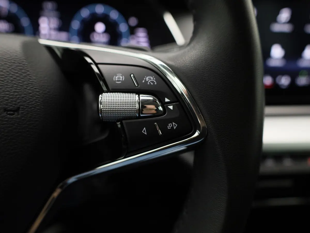1.4 TSI iV PHEV Business Edition | Automaat | Virtual cockpit | Stoel verwarming | Navigatie | Apple CarPlay / Android Auto | Lichtmetalen velgen | Parkeersensoren | Keyless Start | Elec. Ac