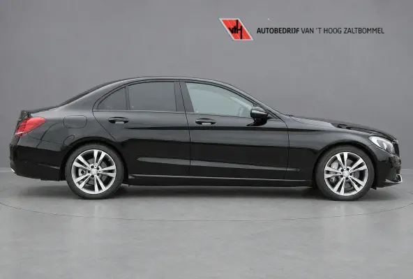 350e Avantgarde NIGHT PAKKET NAVI CAMERA TREKHAAK AIRMATIC