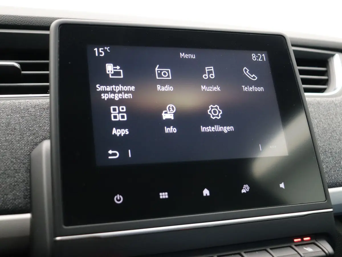 R110 Life 52 kWh | Accu Koop | Stoel en stuurwielverwarming | Achteruitrijcamera | Climate Control | Voor en Achter Parkeersensoren |