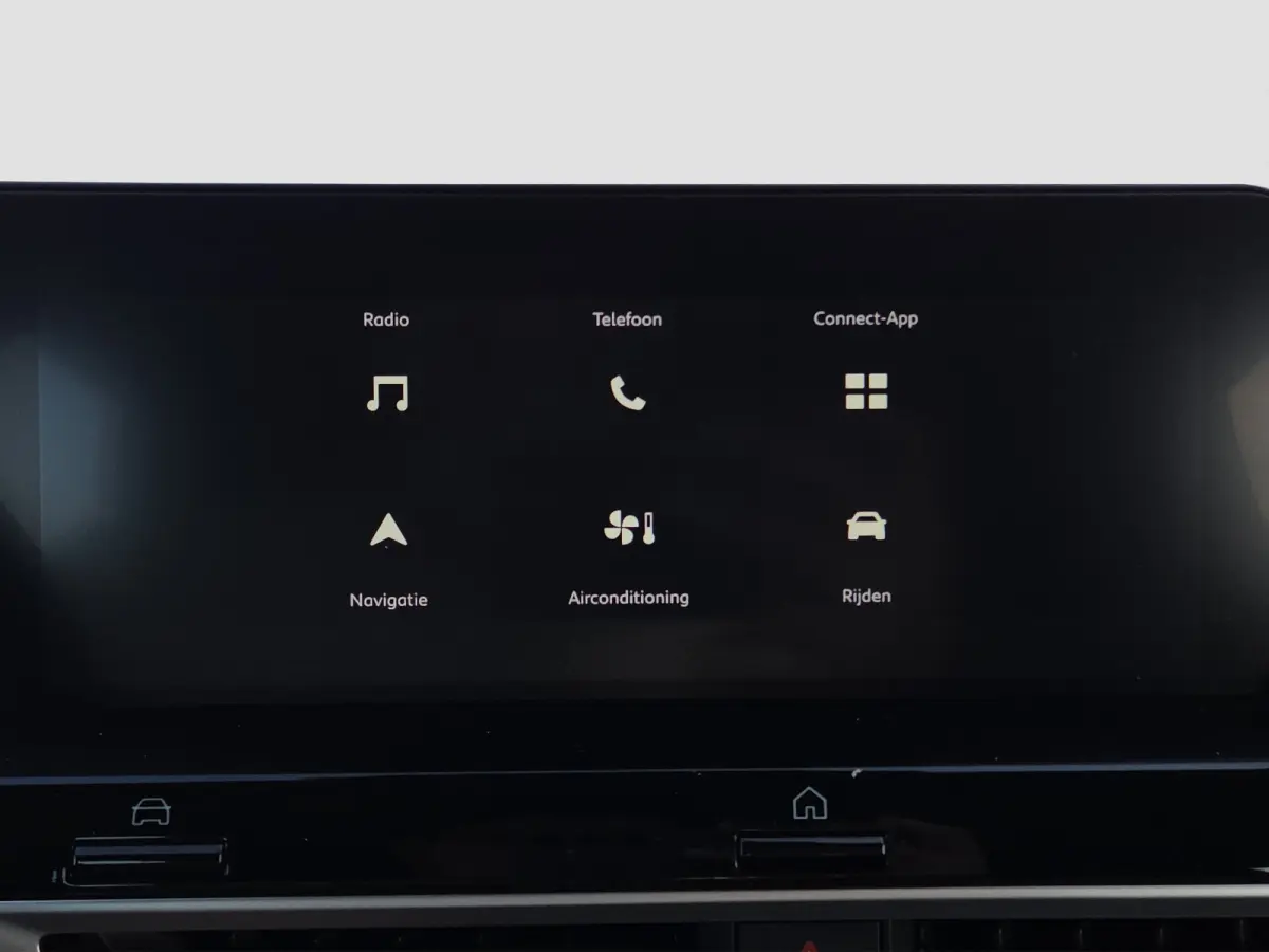 1.2 Hybrid 100 You Automaat | Climate control | Parkeersensoren | Carplay/android auto | DAB |