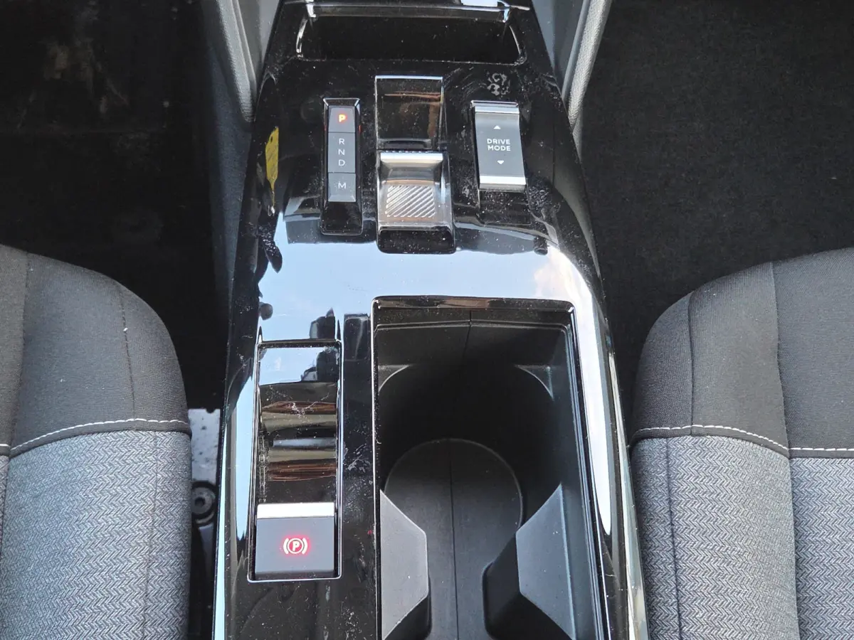 1.2 Hybrid 100 You Automaat | Climate control | Parkeersensoren | Carplay/android auto | DAB |