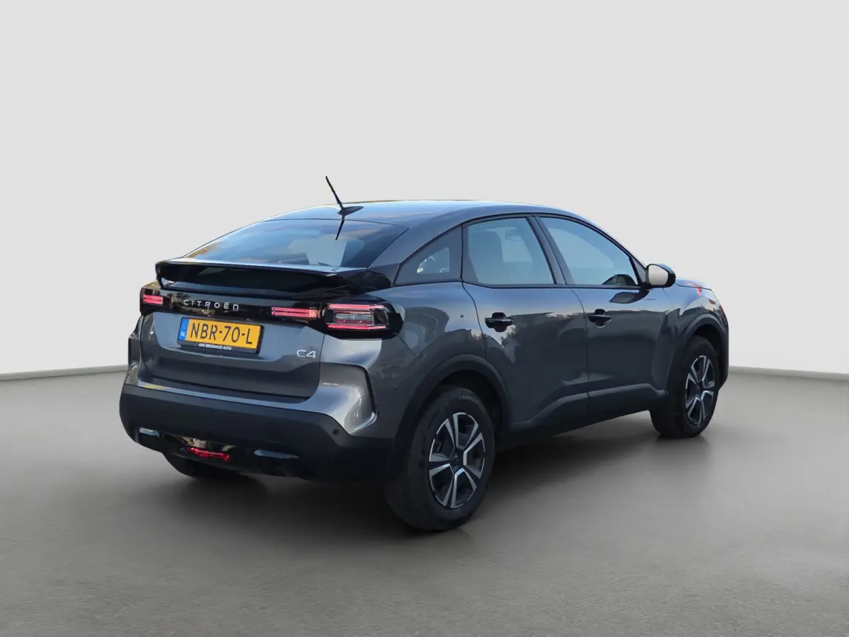 1.2 Hybrid 100 You Automaat | Climate control | Parkeersensoren | Carplay/android auto | DAB |