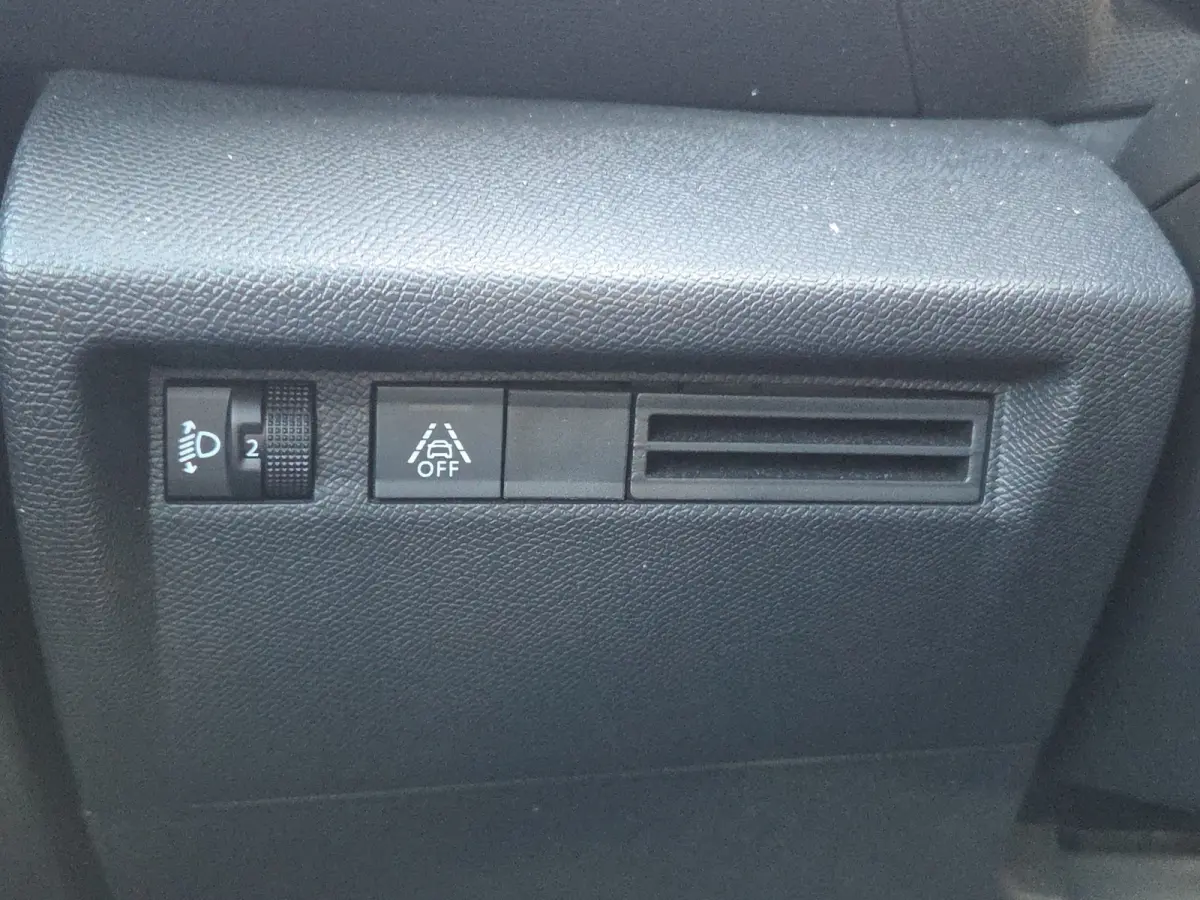 1.2 Hybrid 100 You Automaat | Climate control | Parkeersensoren | Carplay/android auto | DAB |