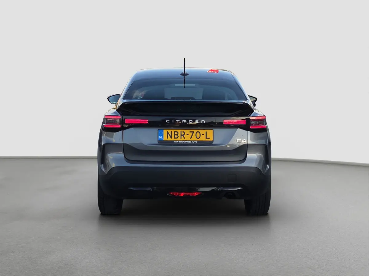 1.2 Hybrid 100 You Automaat | Climate control | Parkeersensoren | Carplay/android auto | DAB |