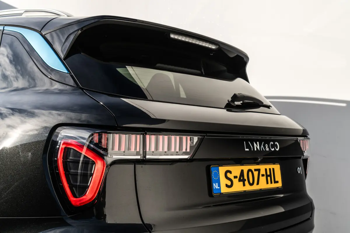 1.5 Plug-in Hybrid 262 Pk | 360 Camera | Panoramadak | 75 km Elektrisch | Full Map Navi | NL Auto | 20 inch. LMV | 1e eigenaar