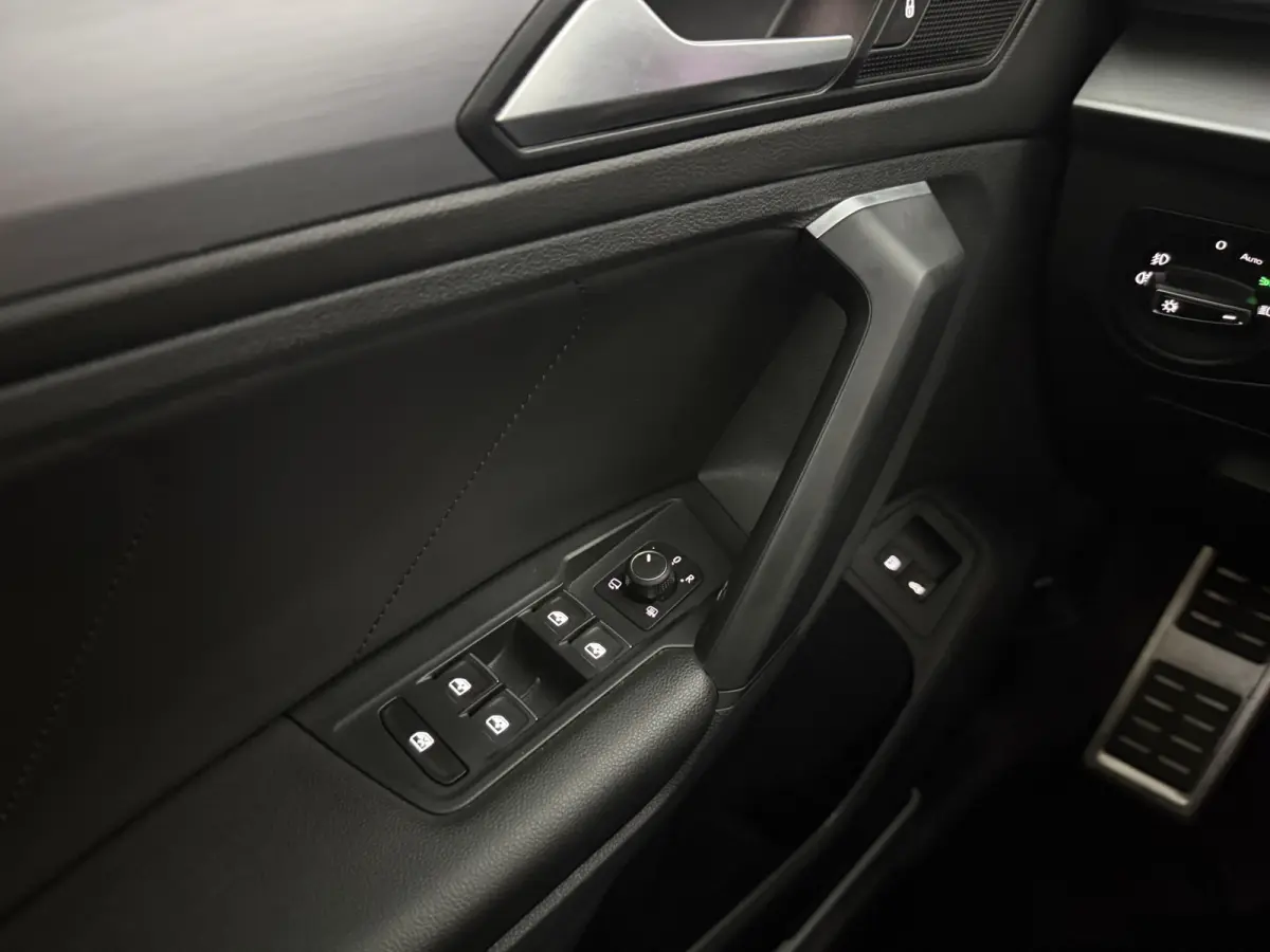 1.4 TSI FR e-Hybrid PHEV Xcellence | Pano | 360° Camera | Virtual | Memory | Carplay | Trekhaak | Leder