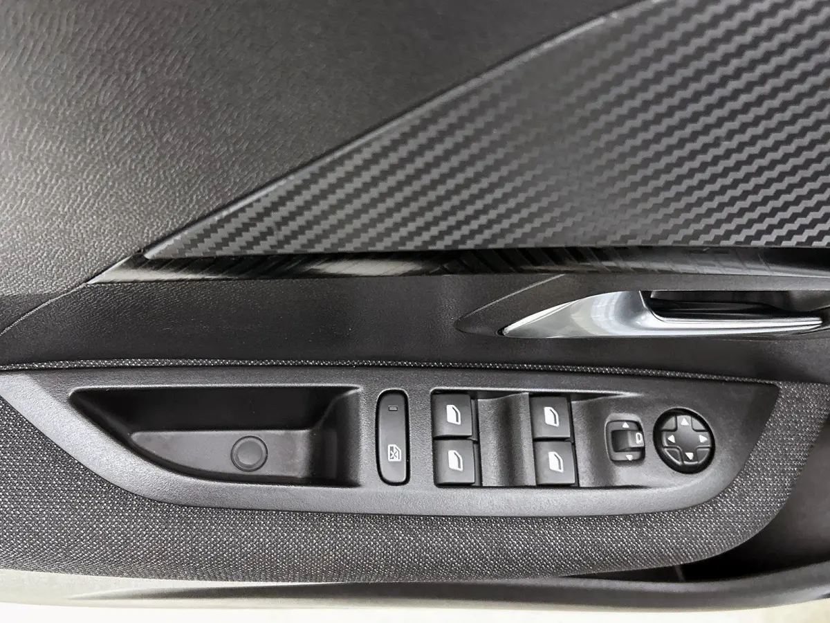 1.2 Hybrid 110 e-DCS6 Style | Cruise Control | Airco | Verkeersbordherkenning | Apple CarPlay /Android Auto |