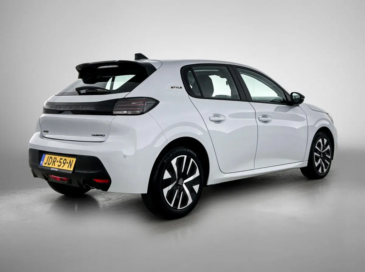 1.2 Hybrid 110 e-DCS6 Style | Cruise Control | Airco | Verkeersbordherkenning | Apple CarPlay /Android Auto |