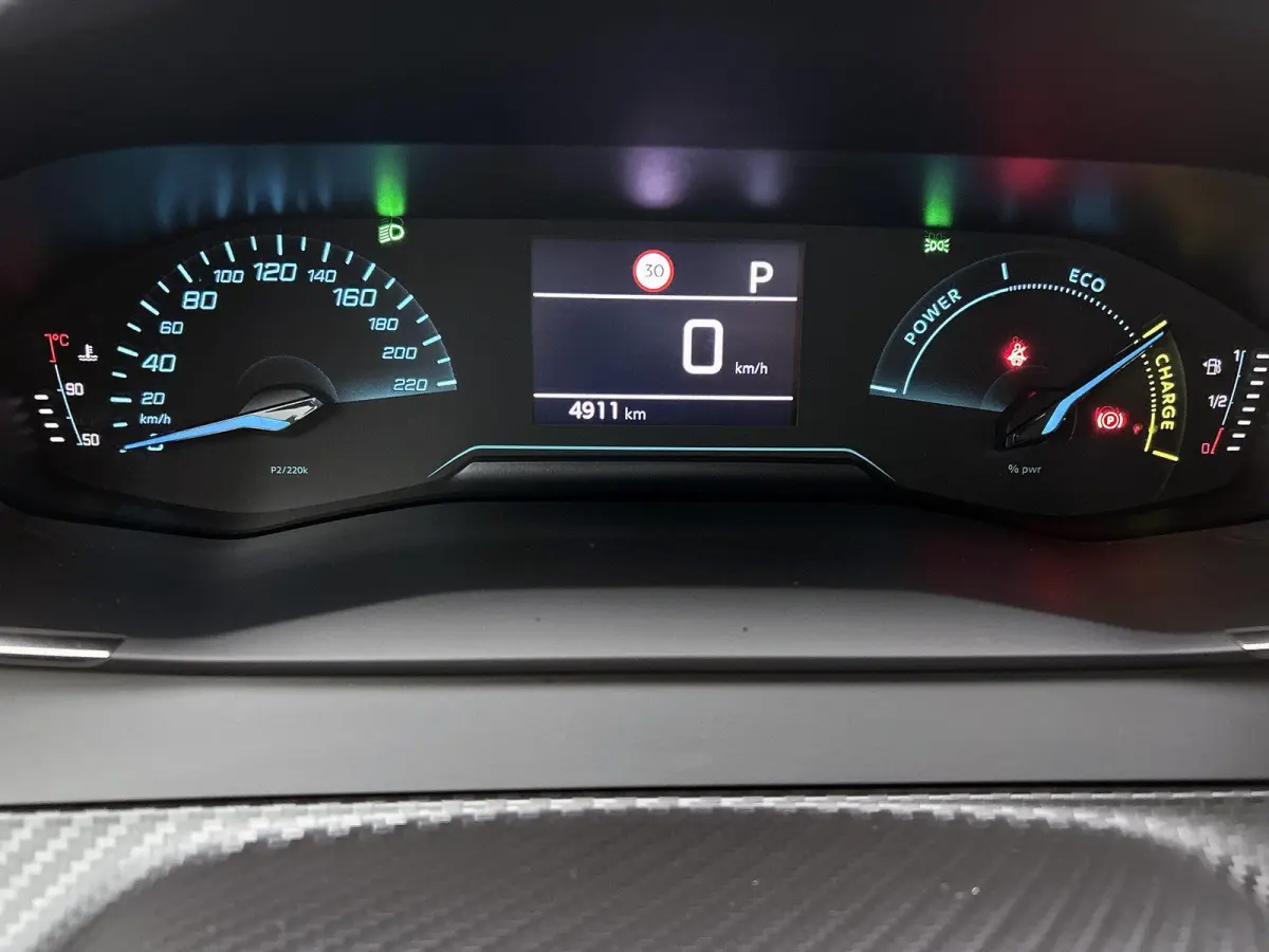 1.2 Hybrid 110 e-DCS6 Style | Cruise Control | Airco | Verkeersbordherkenning | Apple CarPlay /Android Auto |