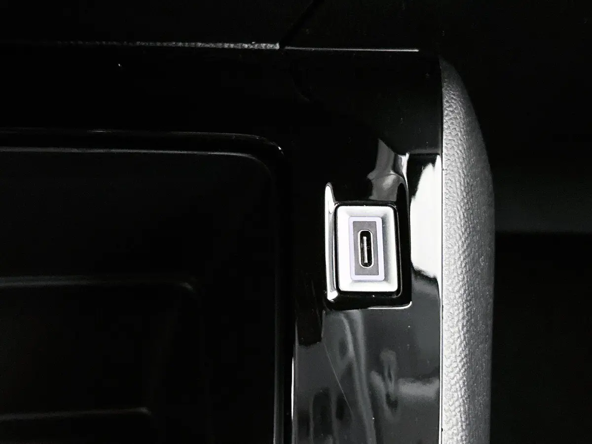 1.2 Hybrid 110 e-DCS6 Style | Cruise Control | Airco | Verkeersbordherkenning | Apple CarPlay /Android Auto |