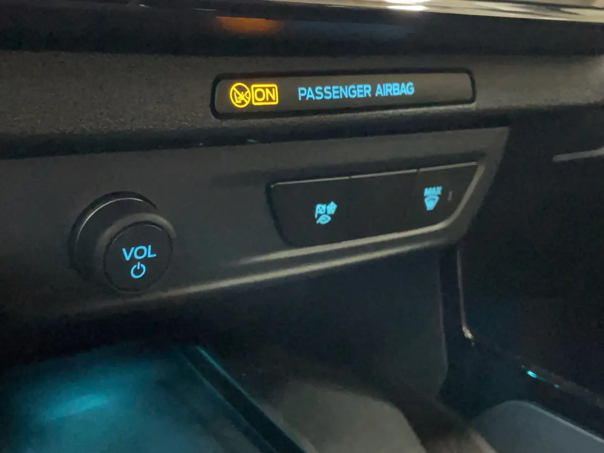 44 kWh Stuur- stoelverw. | Cruise control | Carplay | Achteruitrij camera | Parkeer sensoren