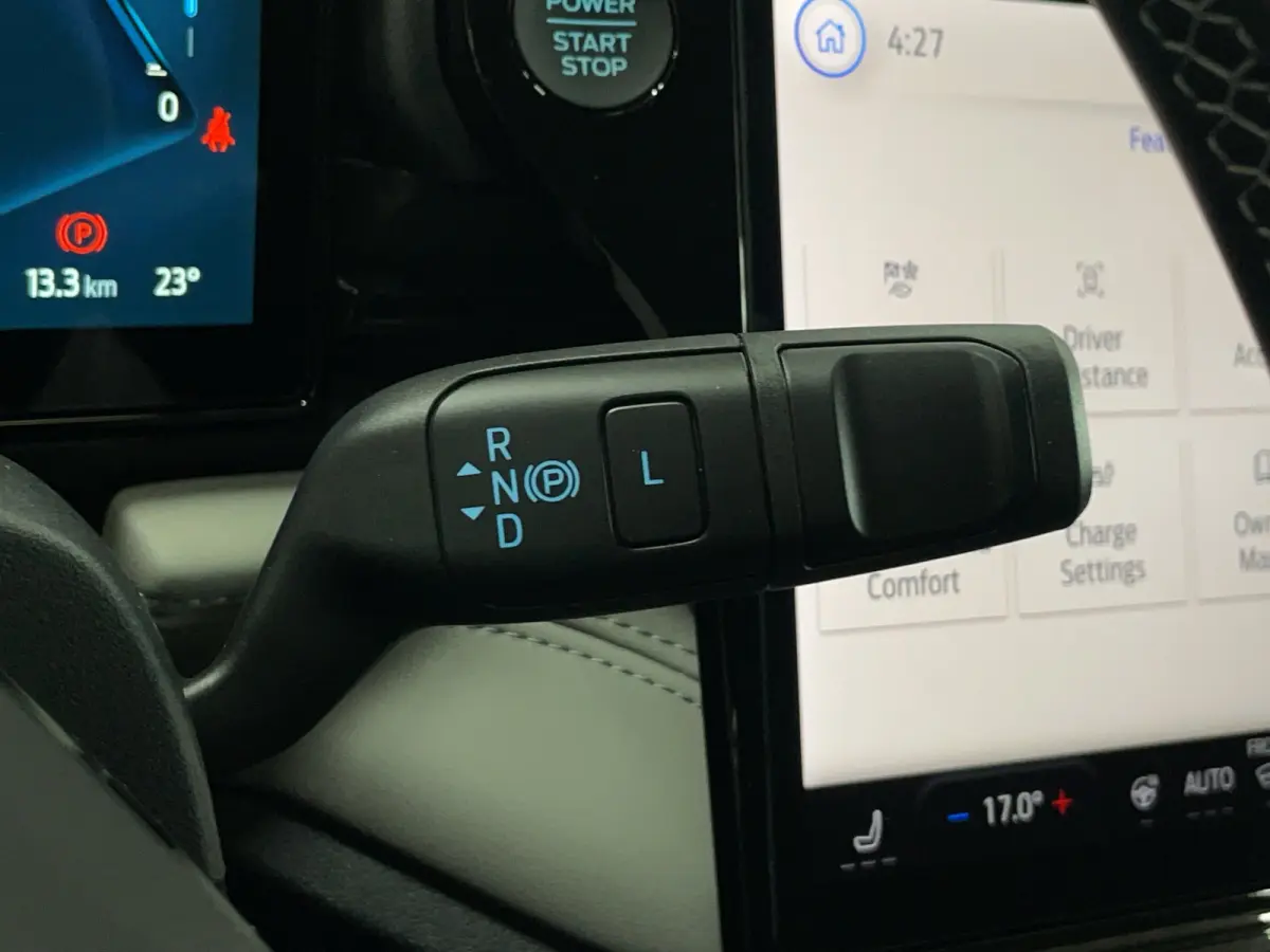 44 kWh Stuur- stoelverw. | Cruise control | Carplay | Achteruitrij camera | Parkeer sensoren