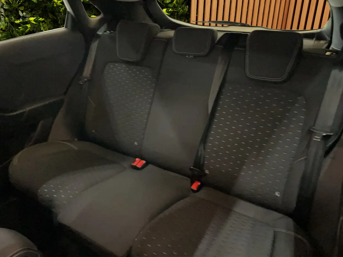44 kWh Stuur- stoelverw. | Cruise control | Carplay | Achteruitrij camera | Parkeer sensoren