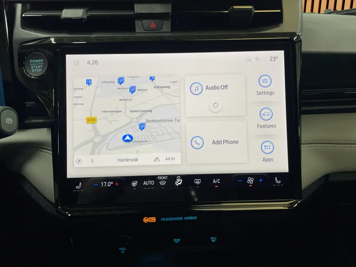 44 kWh Stuur- stoelverw. | Cruise control | Carplay | Achteruitrij camera | Parkeer sensoren