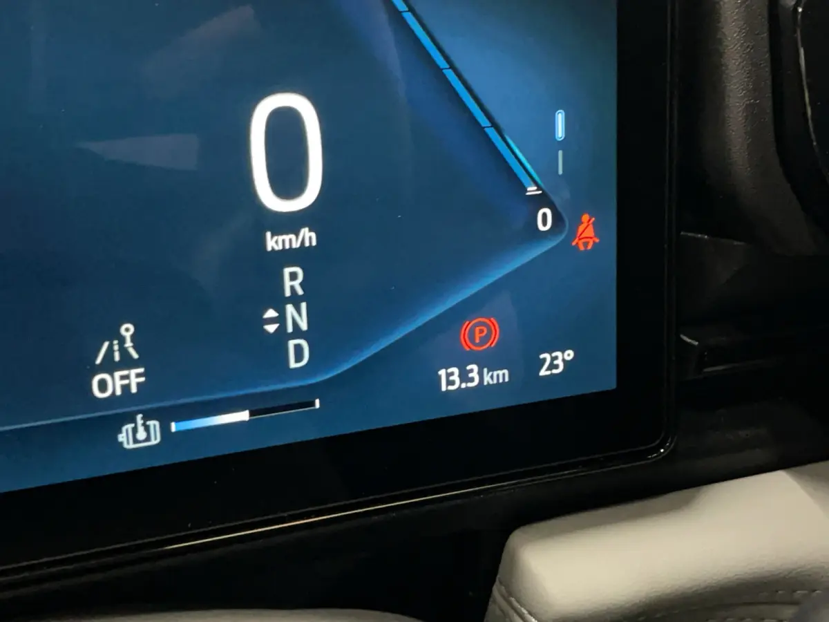 44 kWh Stuur- stoelverw. | Cruise control | Carplay | Achteruitrij camera | Parkeer sensoren