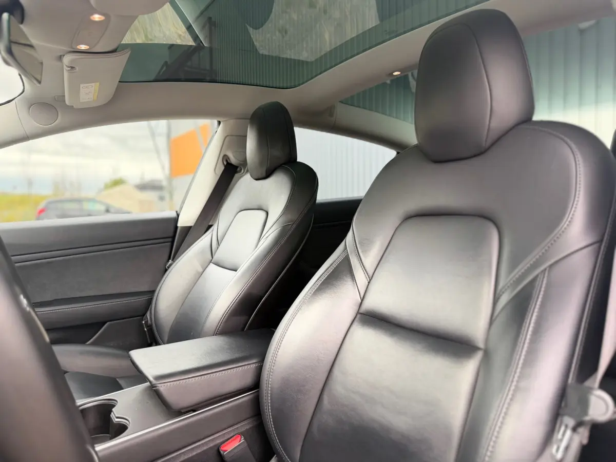 Long Range AWD 75 kWh - Pearl White - Panorama/Leder/Trekhaak - SoH 84%
