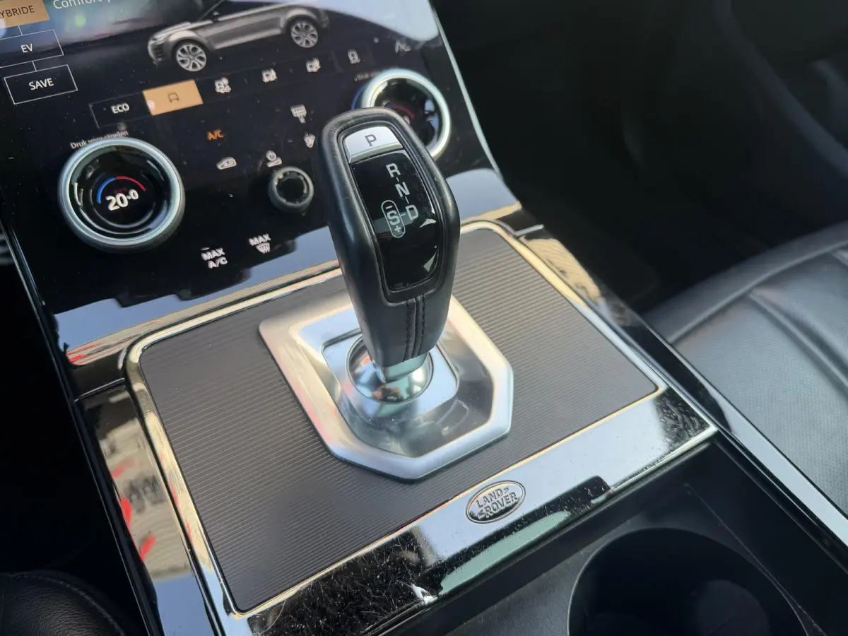 1.5 P300e AWD R-Dynamic HSE | Panoramadak | Meridian | Camera | Navigatie | Elektrische Achterklep |