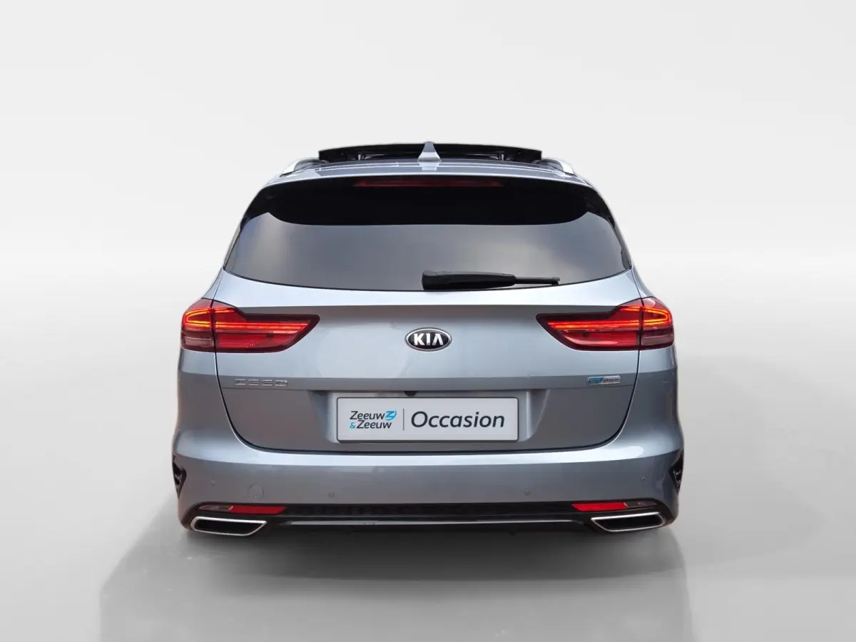 1.6I PHEV ExecutiveLine | Automaat | Dealer onderhouden | Panorama dak | Stoelverwarming en Ventilatie | Dodehoek Detectie | Leder | Carplay | Camera | Cruise Control Adaptief |