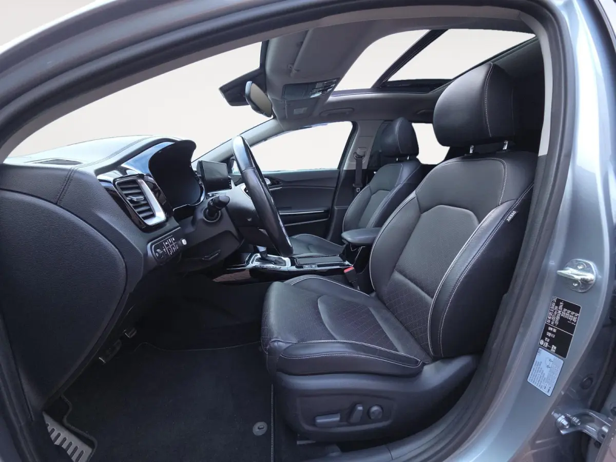 1.6I PHEV ExecutiveLine | Automaat | Dealer onderhouden | Panorama dak | Stoelverwarming en Ventilatie | Dodehoek Detectie | Leder | Carplay | Camera | Cruise Control Adaptief |