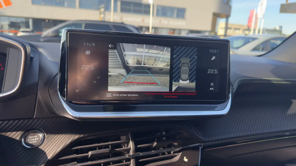 1.2 GT Pack | Camera | Parkeersensoren | Alcantara | Apple Carplay / Android Auto | Keyless entry |
