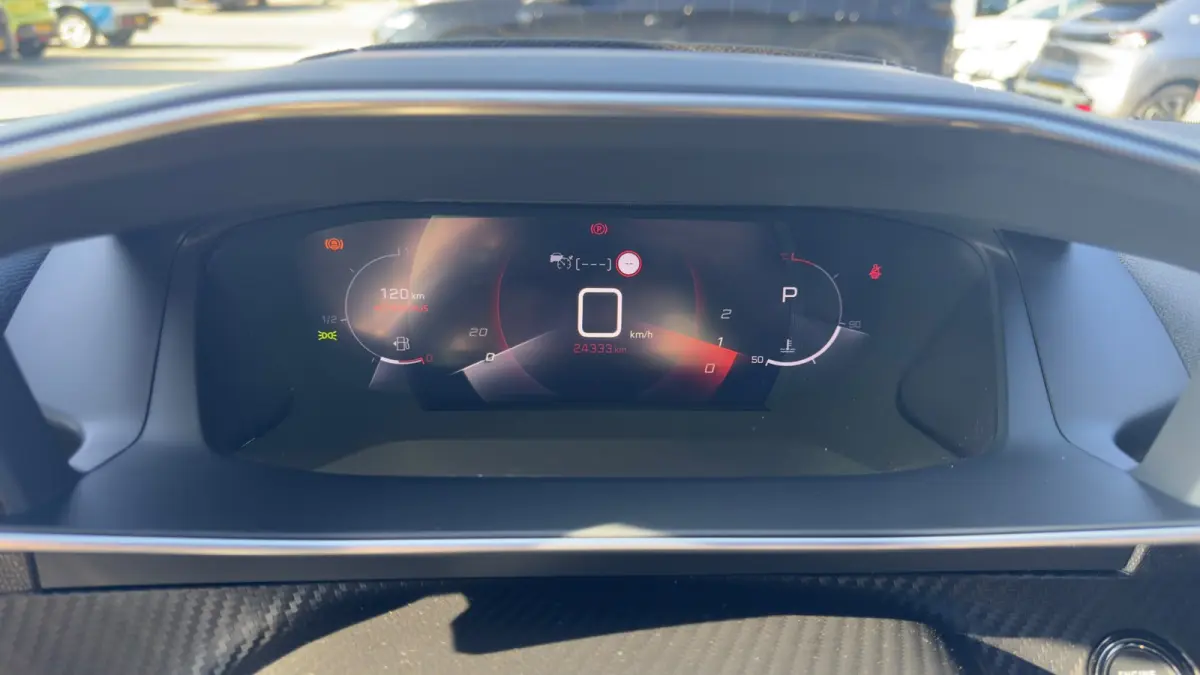 1.2 GT Pack | Camera | Parkeersensoren | Alcantara | Apple Carplay / Android Auto | Keyless entry |