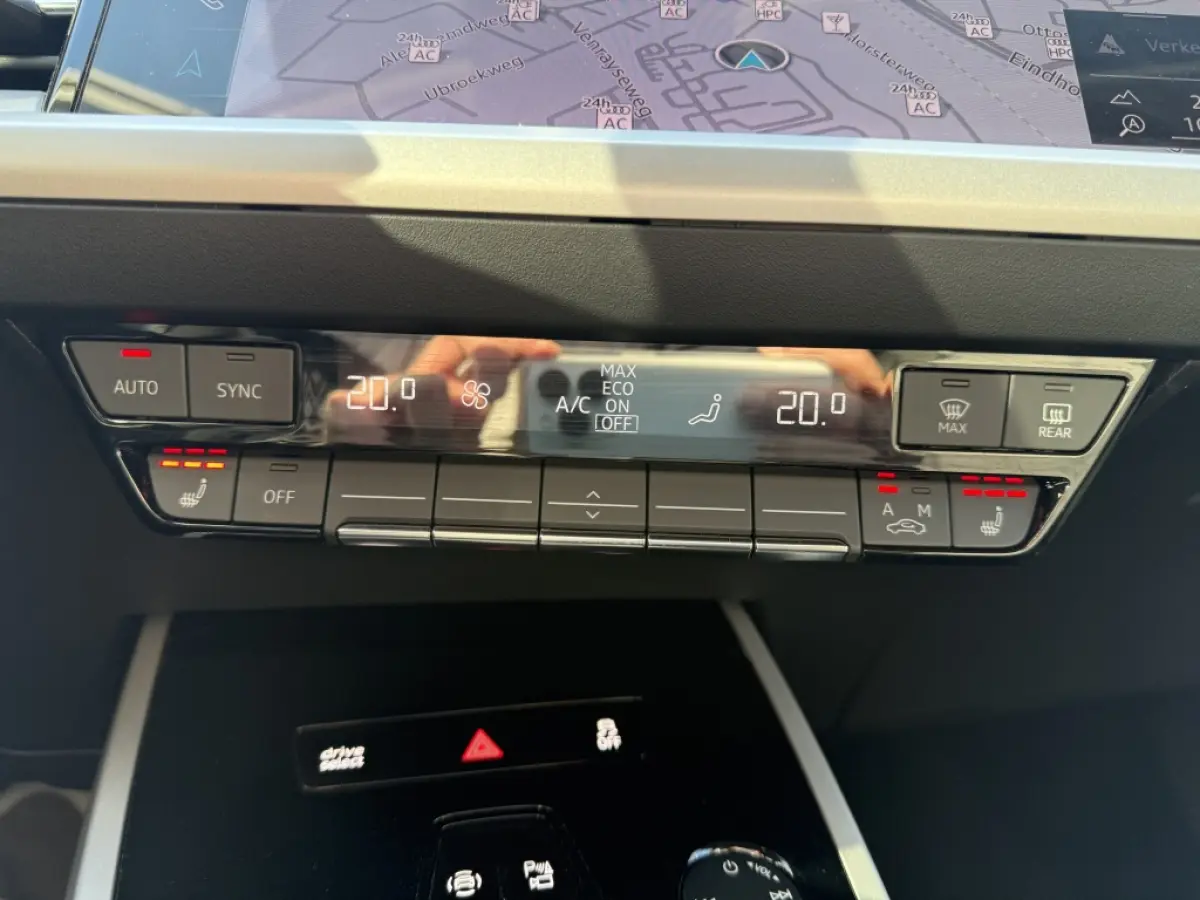 40 S Line!! | Navi | Camera | Adaptieve cruise | Elektr achterklep |