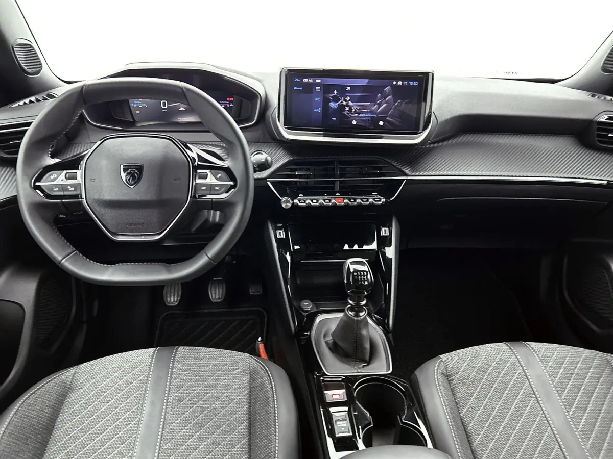 SUV Allure 100pk | Navigatie | Climate Control | Cruise Control | Parkeersensoren v+a | Keyless | Armsteun | Digitaal instrumentenpaneel | Draadloze Apple Carplay / Android Auto + telefoonla