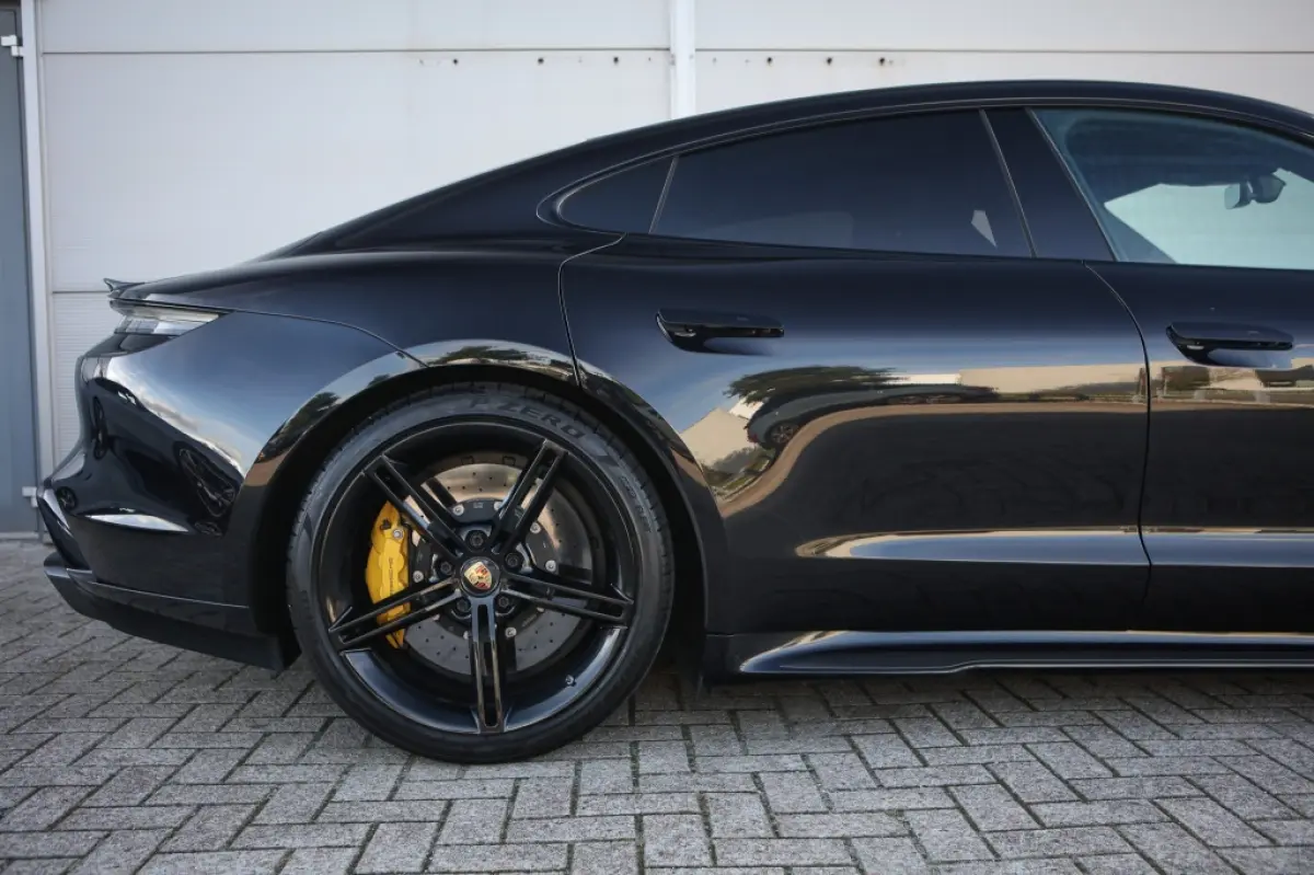 Turbo S | TECHART | Porsche Approved | BOSE | Pano | 360° | 761 PK | SOH 88,01% | BTWTW