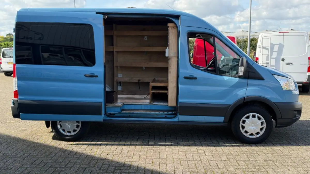 2.0 TDCI 96KW 131PK L2H2 AIRCO/ CRUISE CONTROL/ NAVIGATIE/ TREKHAAK/ 100% DEALERONDERHOUDEN