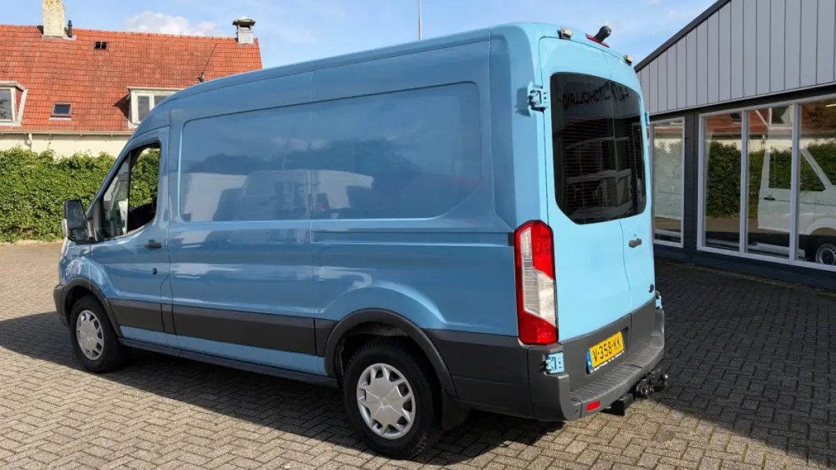 2.0 TDCI 96KW 131PK L2H2 AIRCO/ CRUISE CONTROL/ NAVIGATIE/ TREKHAAK/ 100% DEALERONDERHOUDEN