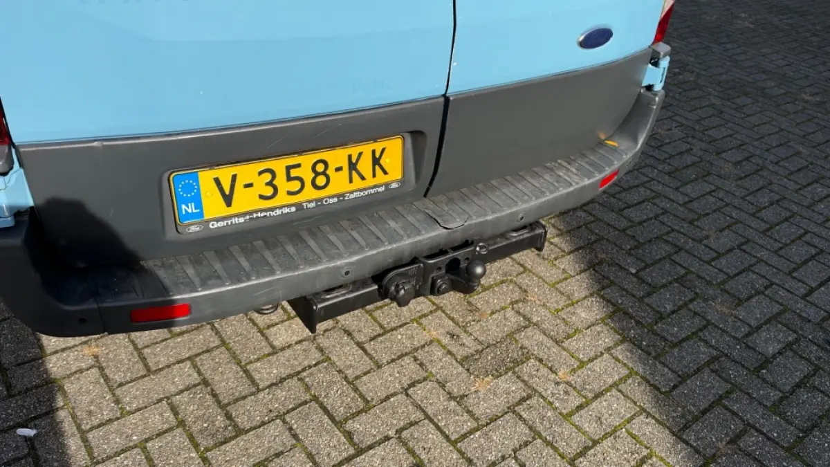 2.0 TDCI 96KW 131PK L2H2 AIRCO/ CRUISE CONTROL/ NAVIGATIE/ TREKHAAK/ 100% DEALERONDERHOUDEN