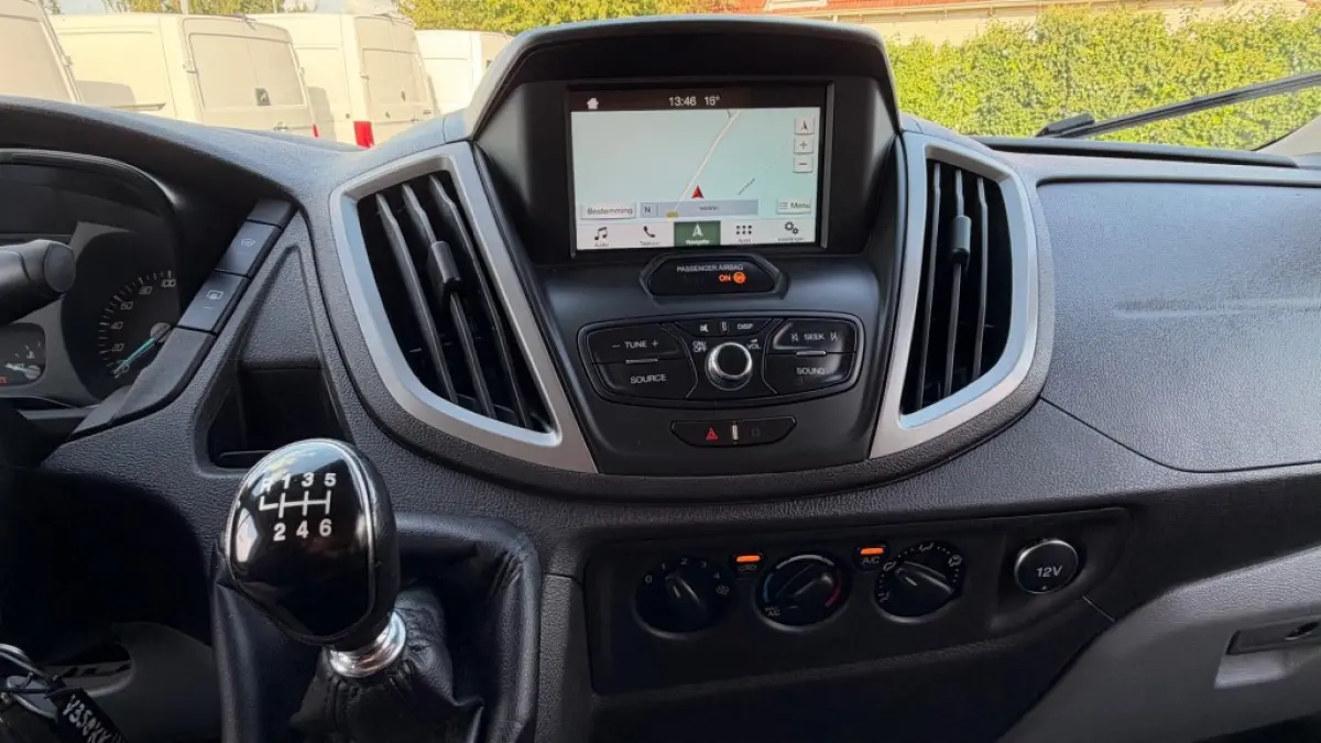 2.0 TDCI 96KW 131PK L2H2 AIRCO/ CRUISE CONTROL/ NAVIGATIE/ TREKHAAK/ 100% DEALERONDERHOUDEN
