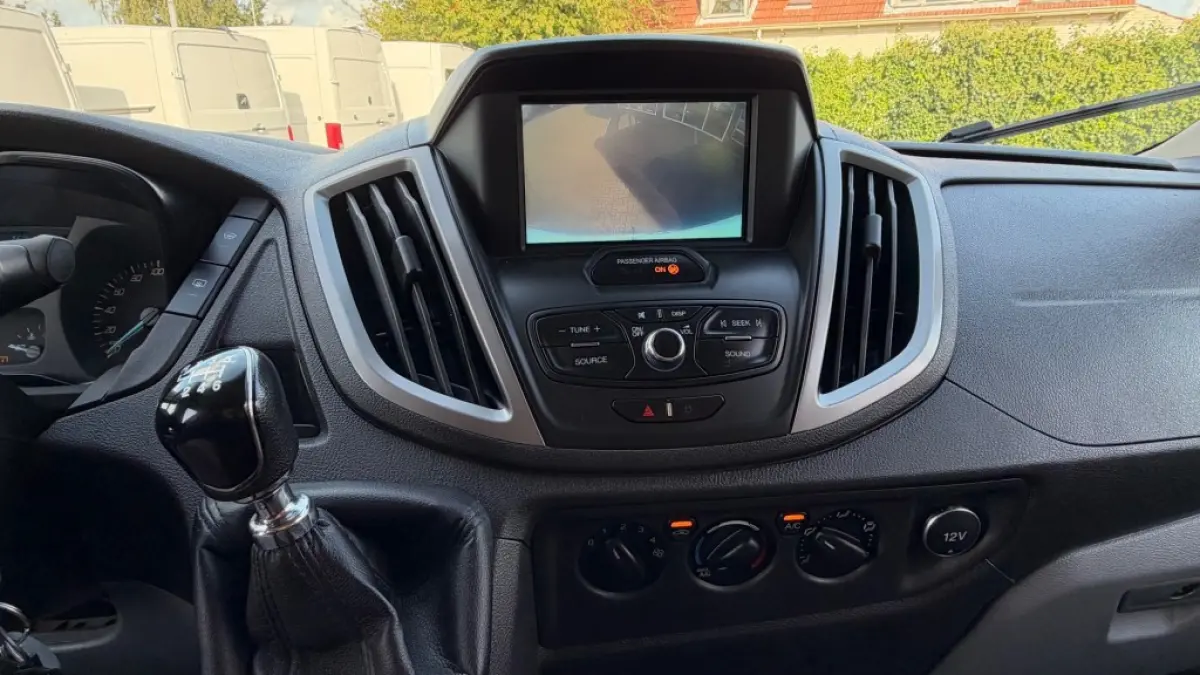 2.0 TDCI 96KW 131PK L2H2 AIRCO/ CRUISE CONTROL/ NAVIGATIE/ TREKHAAK/ 100% DEALERONDERHOUDEN