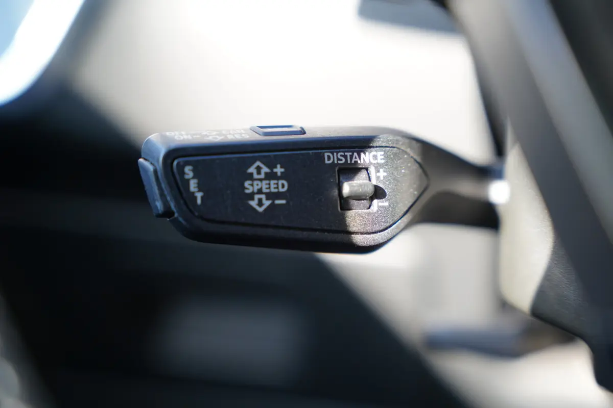40 TDI quattro Business edition 204pk | Virtual Cockpit | Achteruitrijcamera | Cruise control adaptief met stop&go | Dab | Elektrisch bedienbare achterklep | LED koplampen | Navigatiesysteem