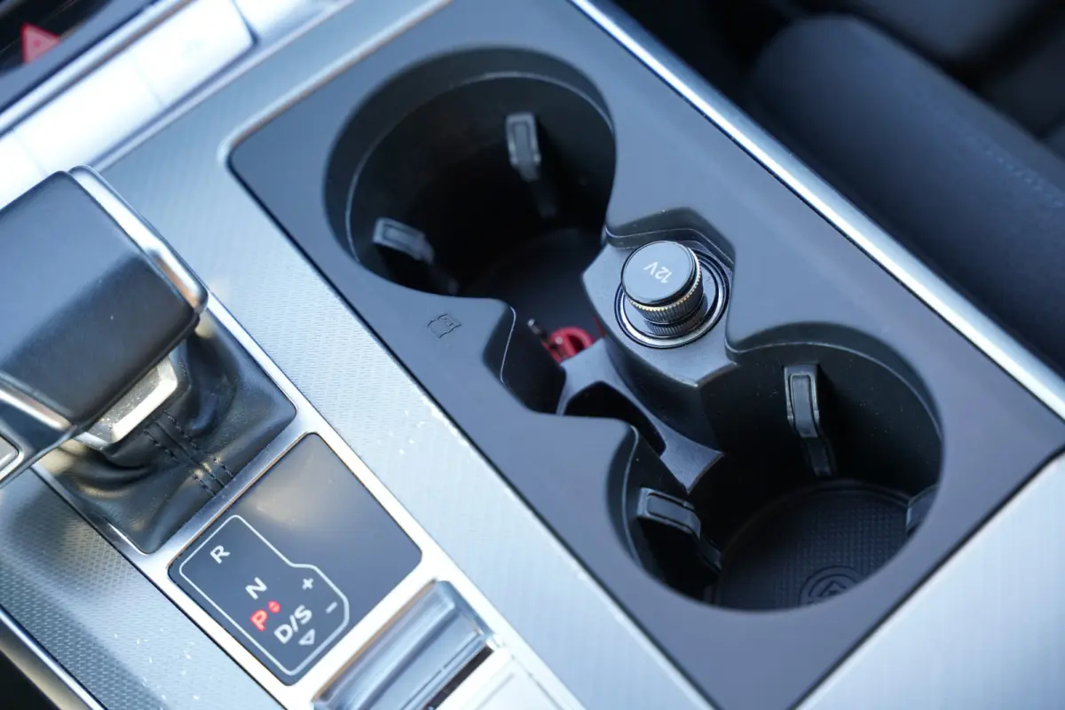 40 TDI quattro Business edition 204pk | Virtual Cockpit | Achteruitrijcamera | Cruise control adaptief met stop&go | Dab | Elektrisch bedienbare achterklep | LED koplampen | Navigatiesysteem