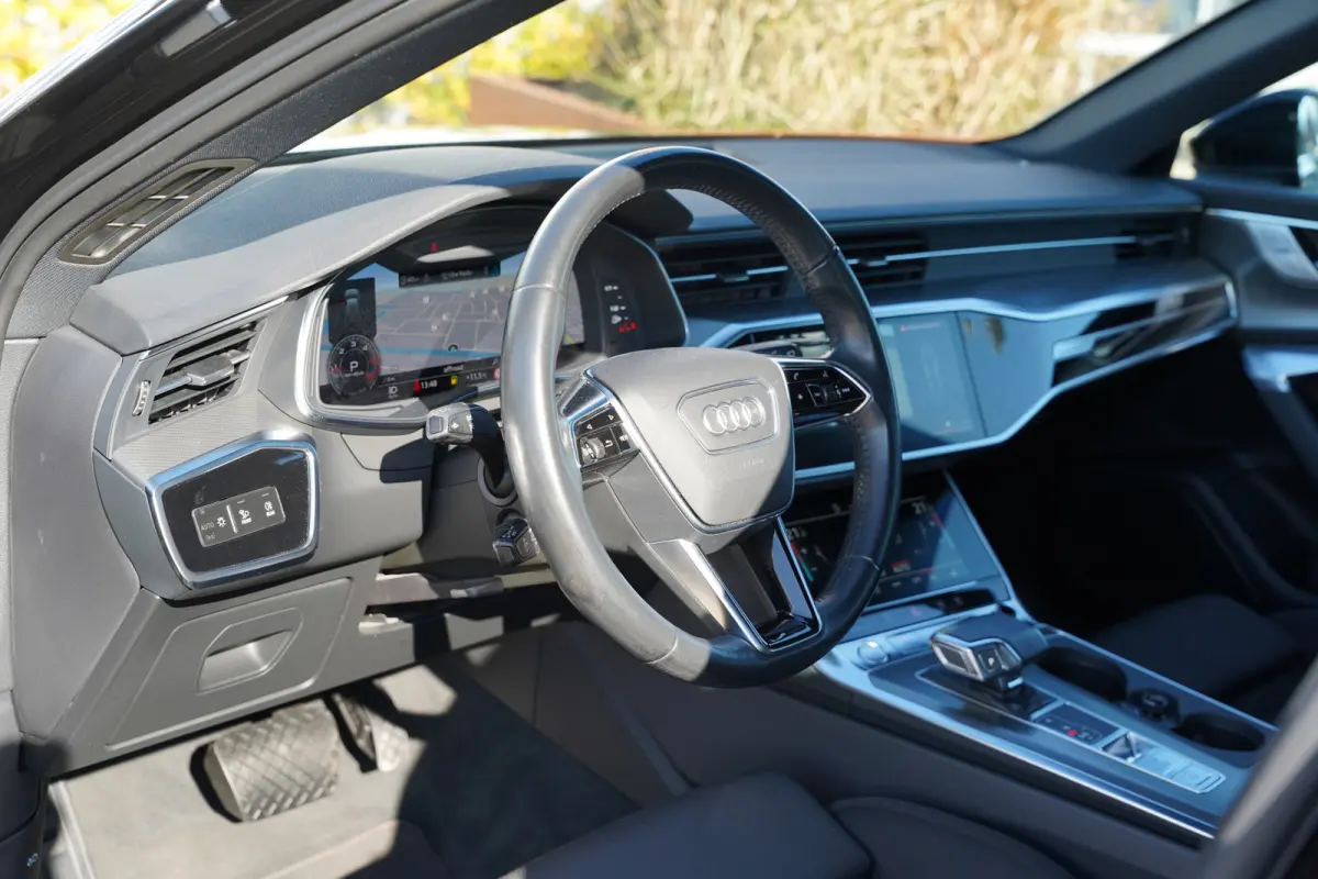 40 TDI quattro Business edition 204pk | Virtual Cockpit | Achteruitrijcamera | Cruise control adaptief met stop&go | Dab | Elektrisch bedienbare achterklep | LED koplampen | Navigatiesysteem