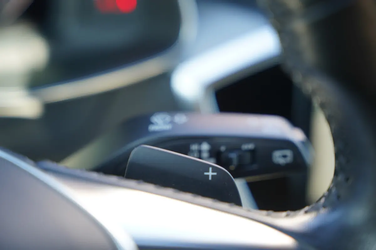 40 TDI quattro Business edition 204pk | Virtual Cockpit | Achteruitrijcamera | Cruise control adaptief met stop&go | Dab | Elektrisch bedienbare achterklep | LED koplampen | Navigatiesysteem