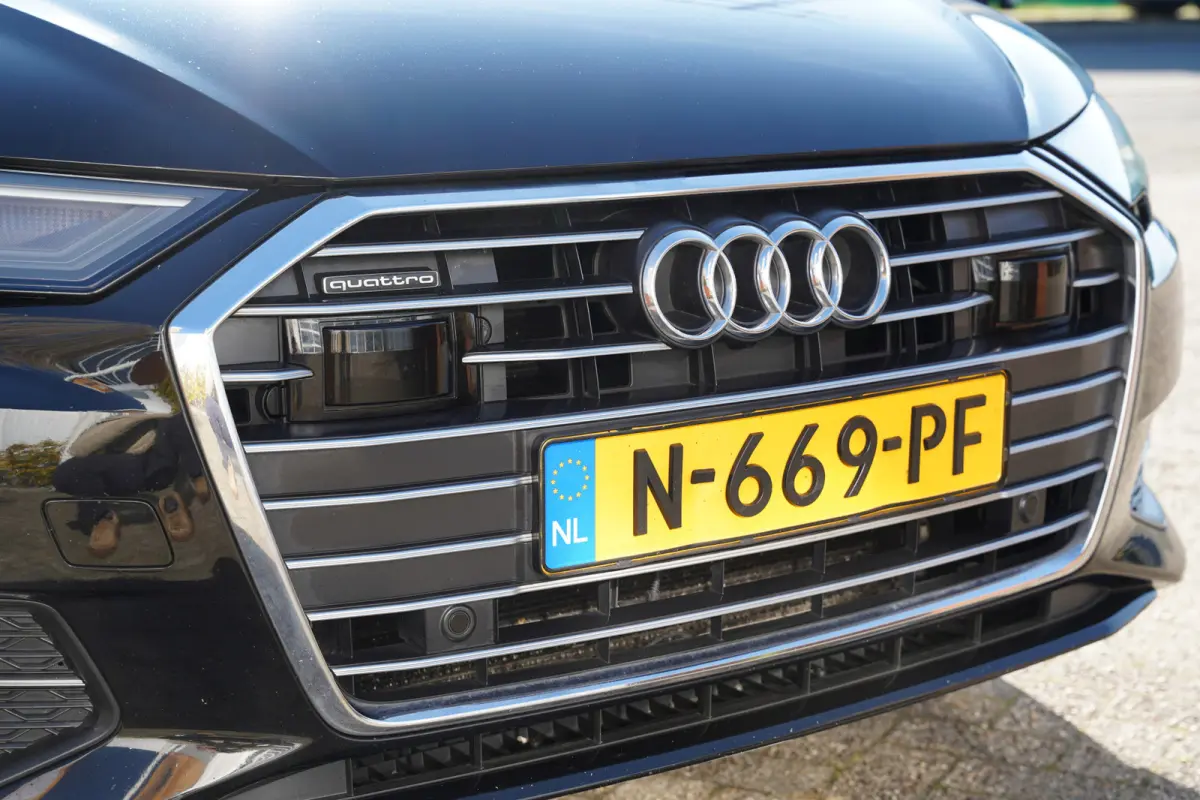 40 TDI quattro Business edition 204pk | Virtual Cockpit | Achteruitrijcamera | Cruise control adaptief met stop&go | Dab | Elektrisch bedienbare achterklep | LED koplampen | Navigatiesysteem