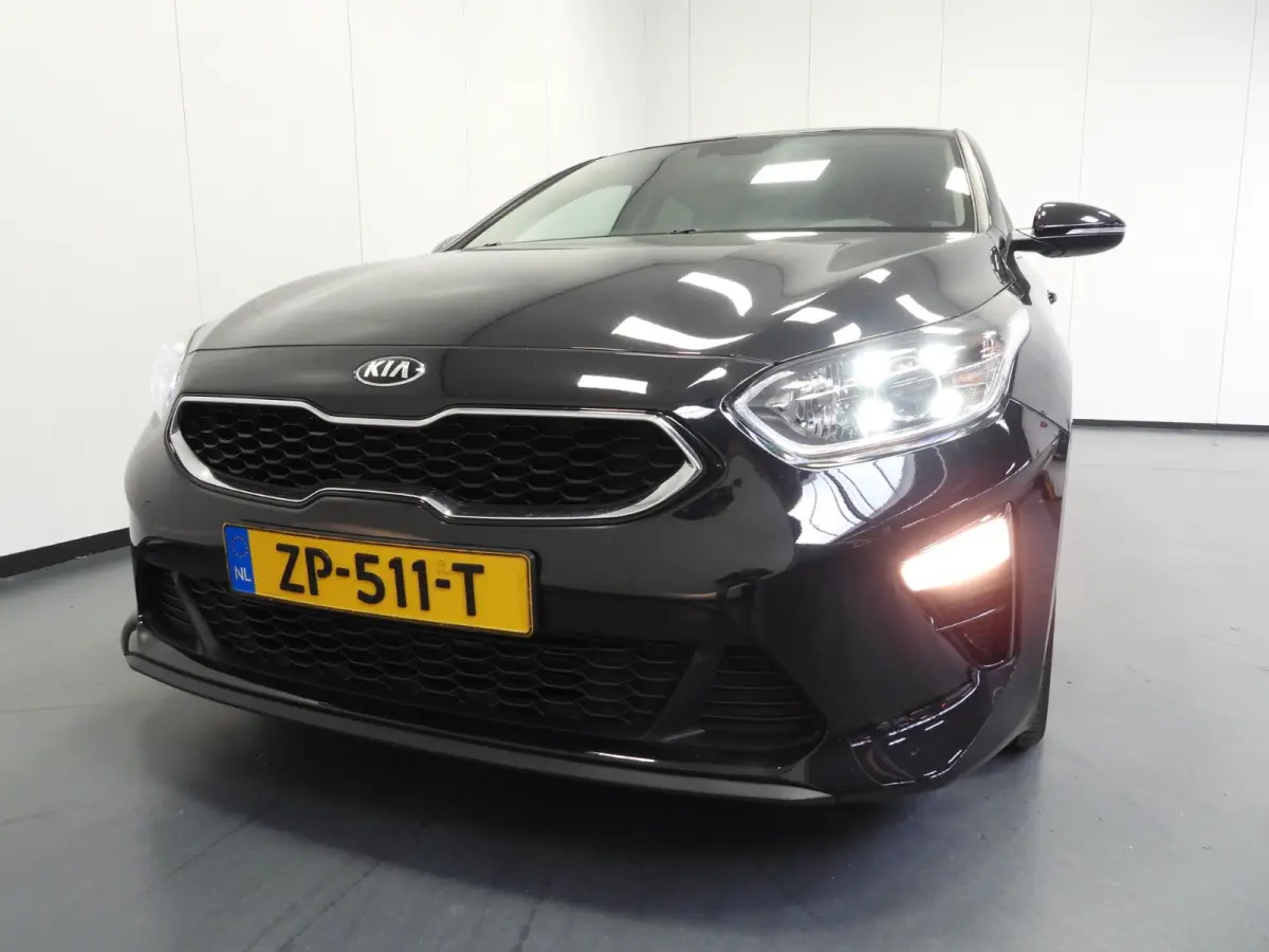 1.0 T-GDi DynamicLine NAVI/CAMERA/CLIMA/CRUISE/16"LMV!